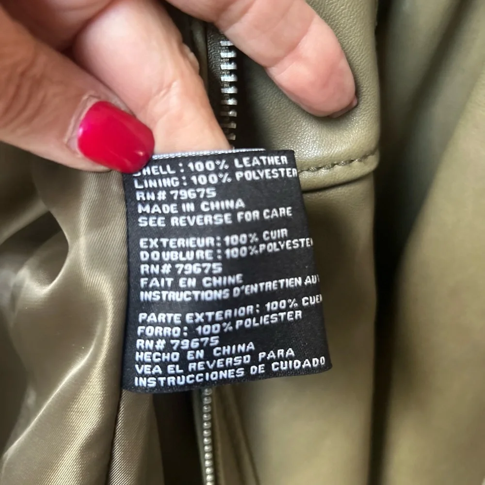 NWOT Michael Kors Med ladies green leather lined jacket.